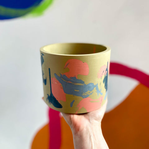 Abstrakter Jesmonittopf in Rosa, Blau und Kitt
